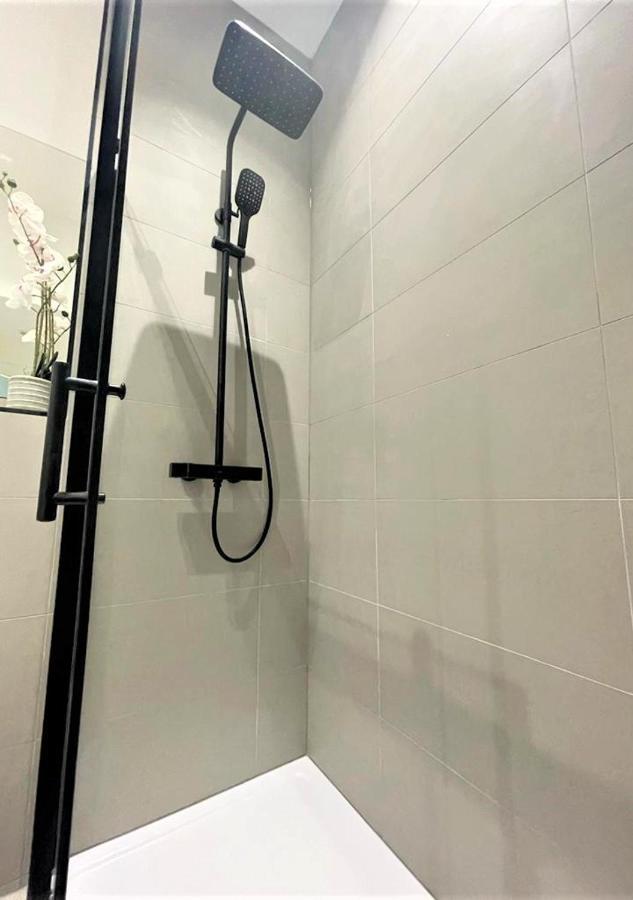 Appartamento Trendy And Newly Reno'D 1 Bed Nr The Meadows Edimburgo Esterno foto